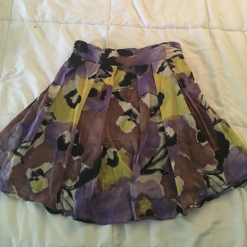 Flowy skirt
